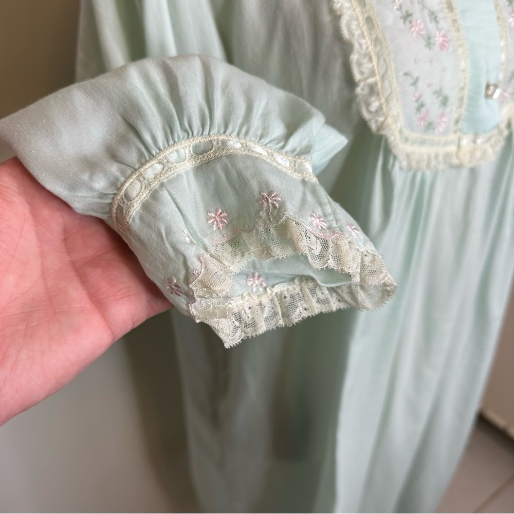 Vintage Light Blue Floral Embroidered Lace Trim Nightgown Dress - Picture 7 of 13